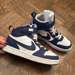 Nike Kids' Court Borough 2 High Top Sneaker Little Kid size 1.5Y